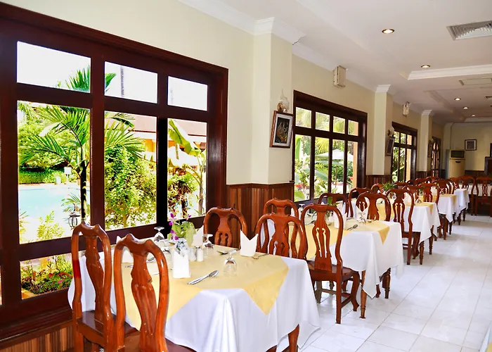 Angkor Hotel 4*