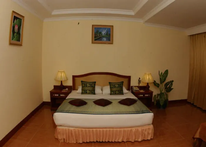 Hotel Angkor 4*