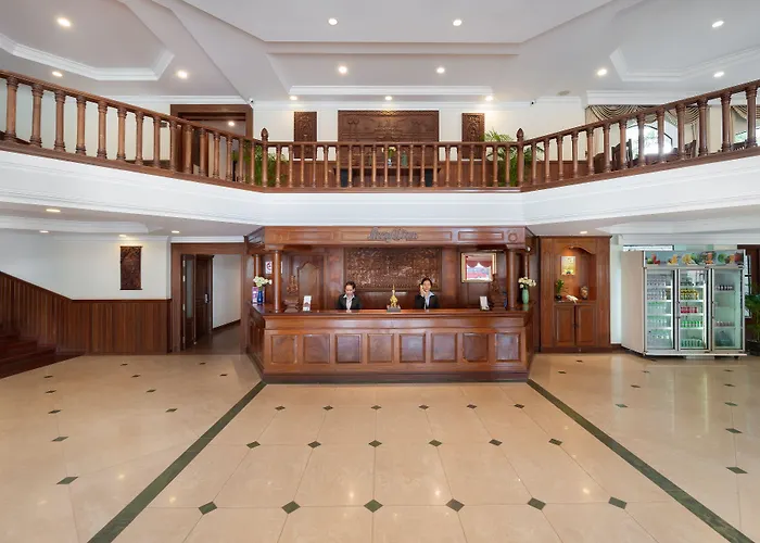 Hotel Angkor 4*